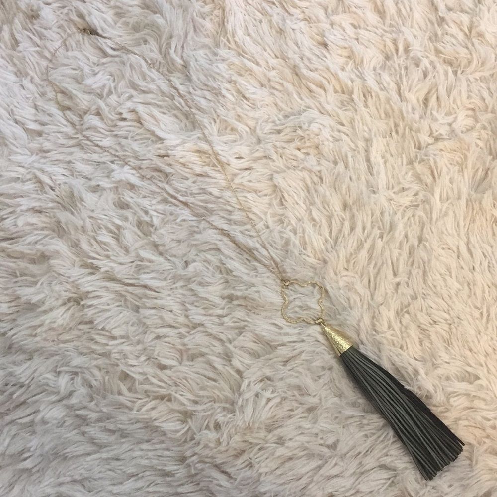 Faux Leather Quatrefoil Statement Necklace - Picture 4 of 6